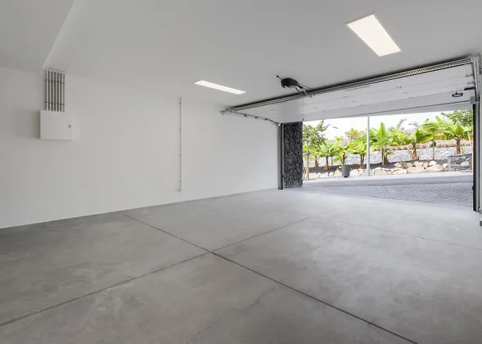 Superior 1 - Casangular By Upper *